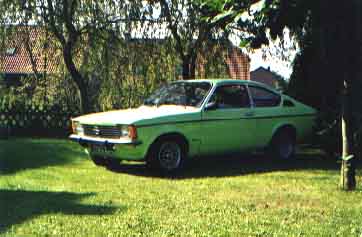 Uli&acute;s Coupe2001