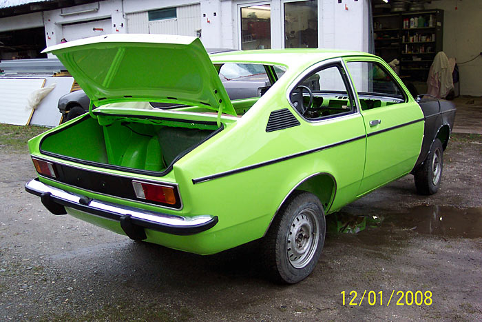 Uli�s Coupe