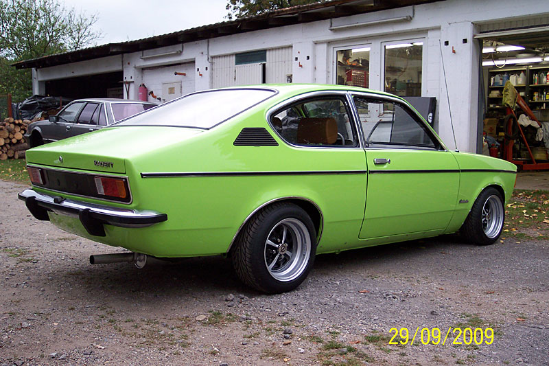 brilliantgr&uuml;nes Coupe