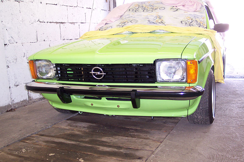 brilliantgr&uuml;nes Coupe