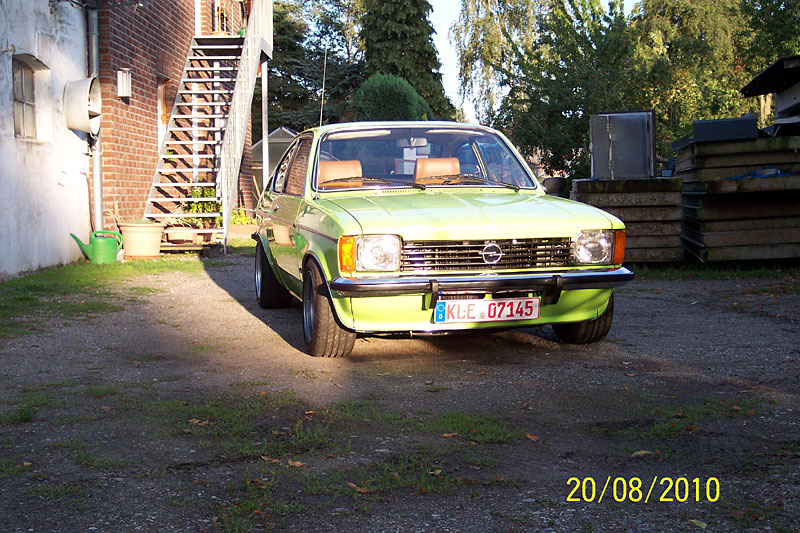 brilliantgr&uuml;nes Coupe